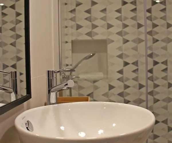 Canarios Avenida * Lisboa