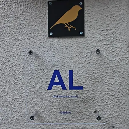 Canarios Avenida * ליסבון