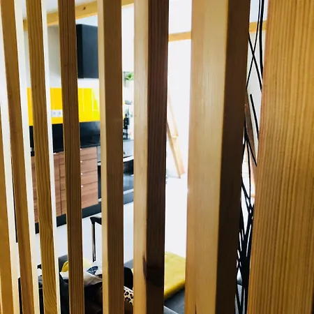 Canarios Avenida * ליסבון