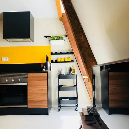 Canarios Avenida Apartment Lisbon